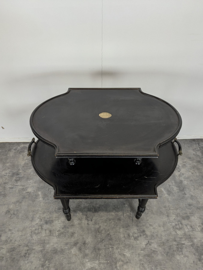 Table à thé en bois noirci époque Napoléon III