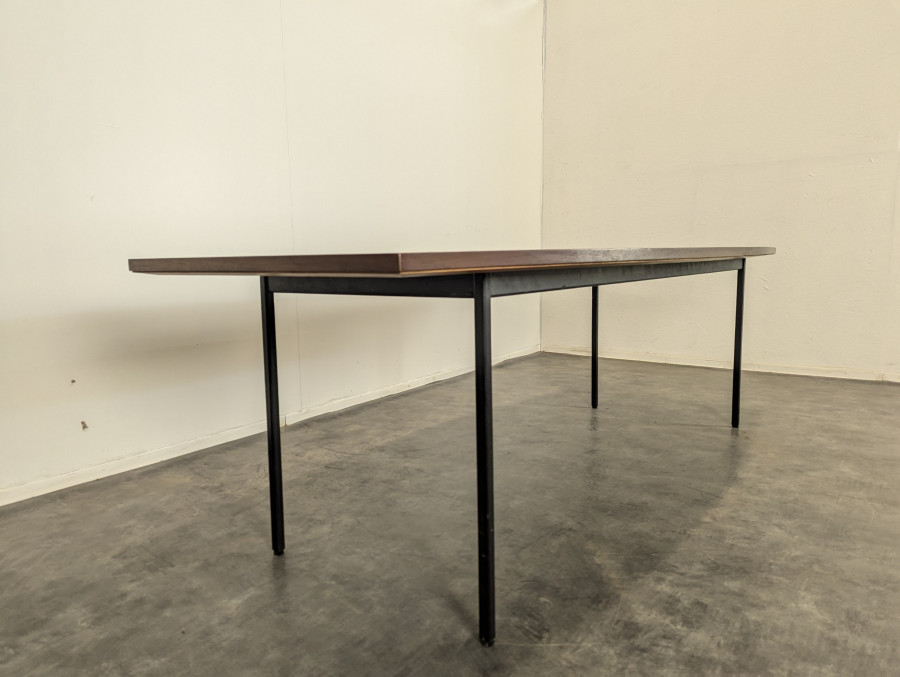 Grande table de conférence Florence Knoll modèle 580 « Executive Table »