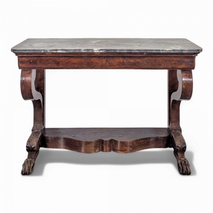 Console d'époque Restauration en Acajou flammé