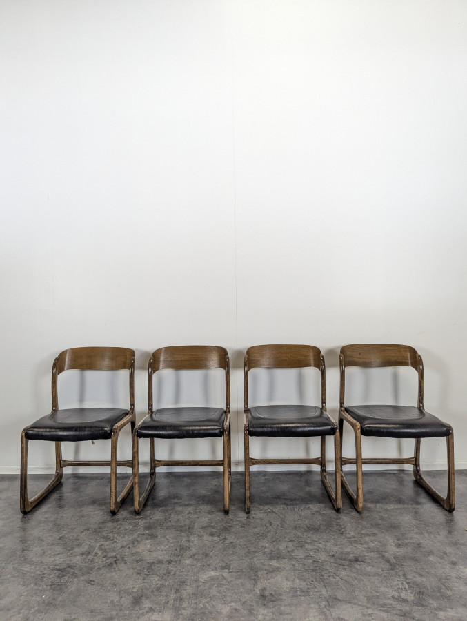 Série de 4 chaises Baumann modèle Traineau