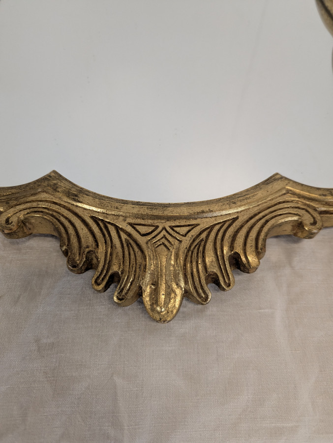 Miroir de style Louis XV en bois doré