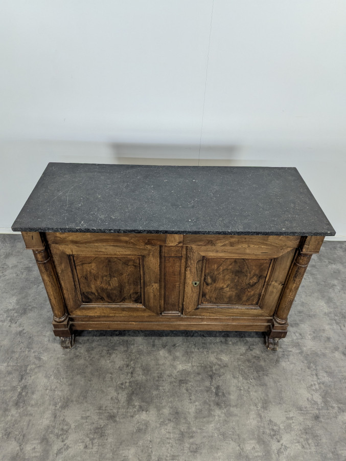 Buffet à demi colonne de style Empire en Noyer
