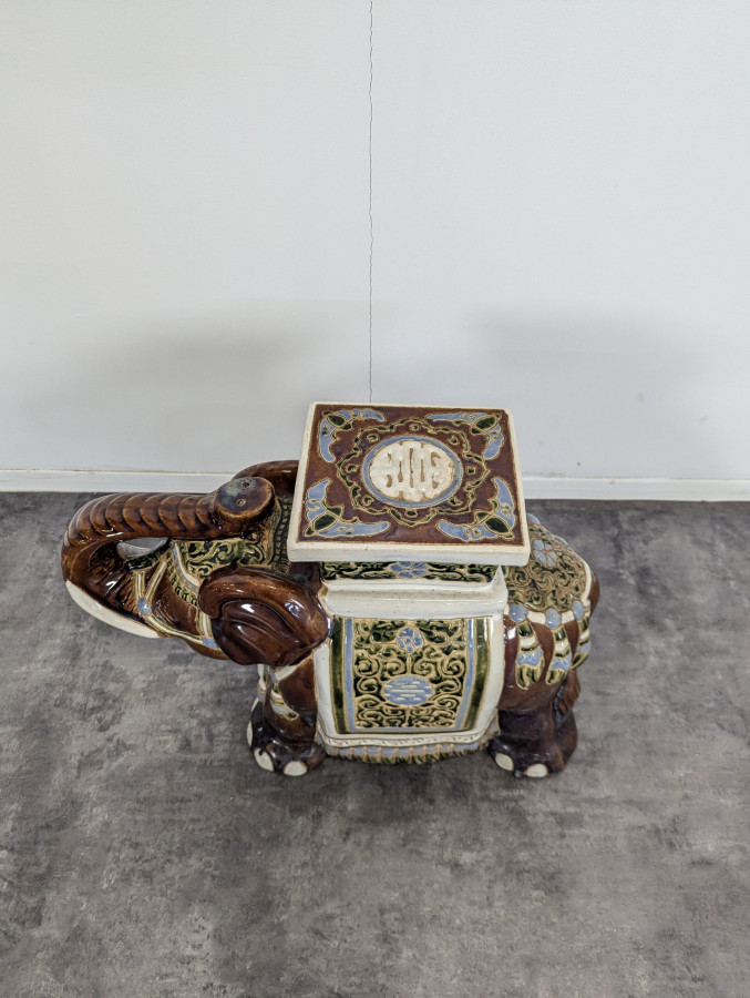 Elephant sellette en céramique