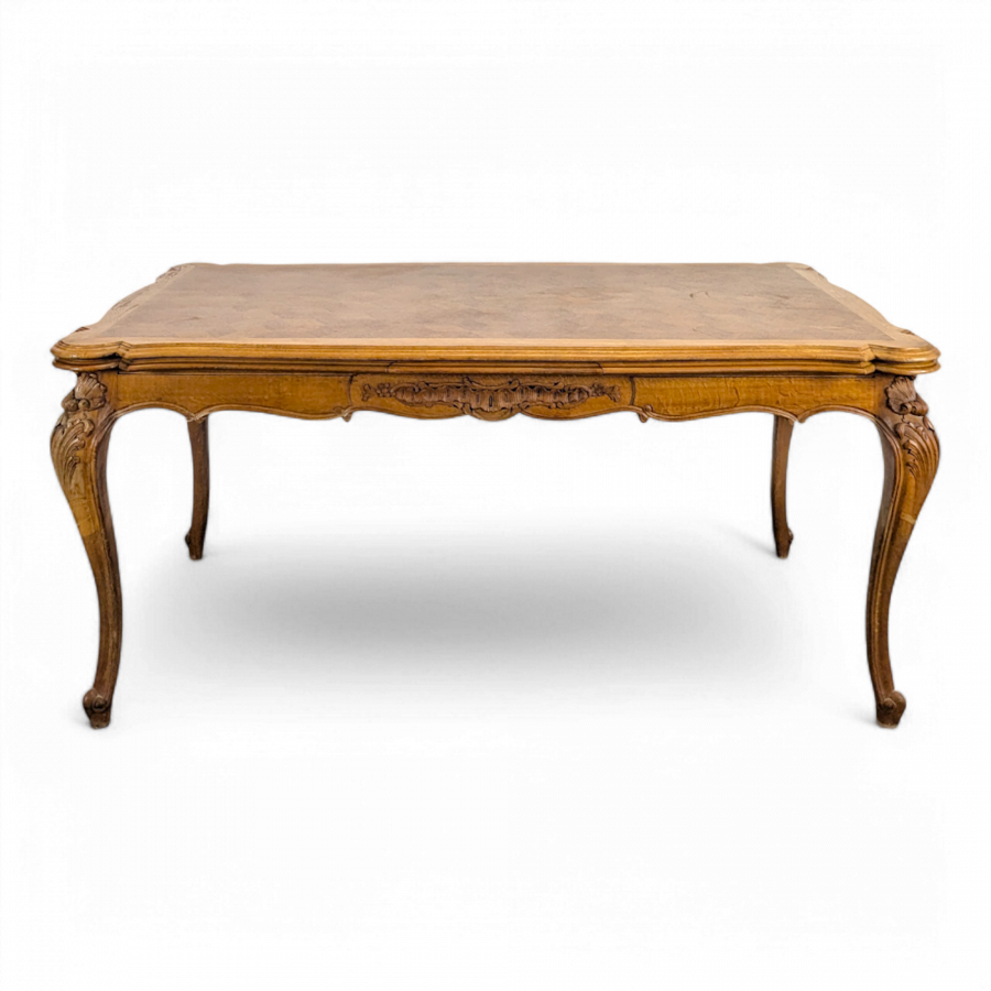 Table de style Louis XV allonges à l'italienne