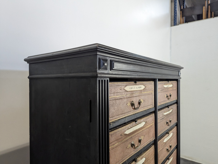 Cartonnier en bois noirci fin XIXe