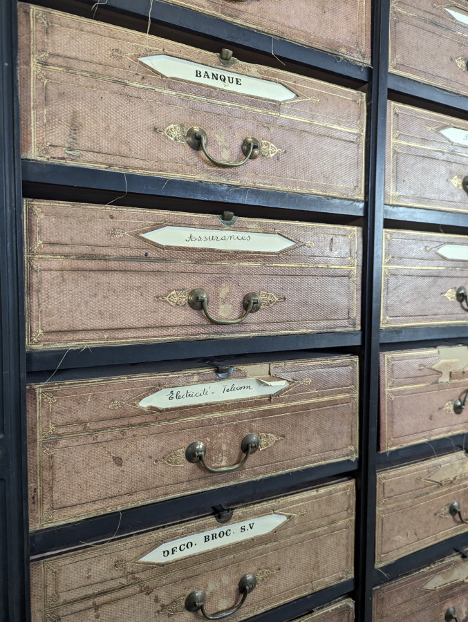 Cartonnier en bois noirci fin XIXe