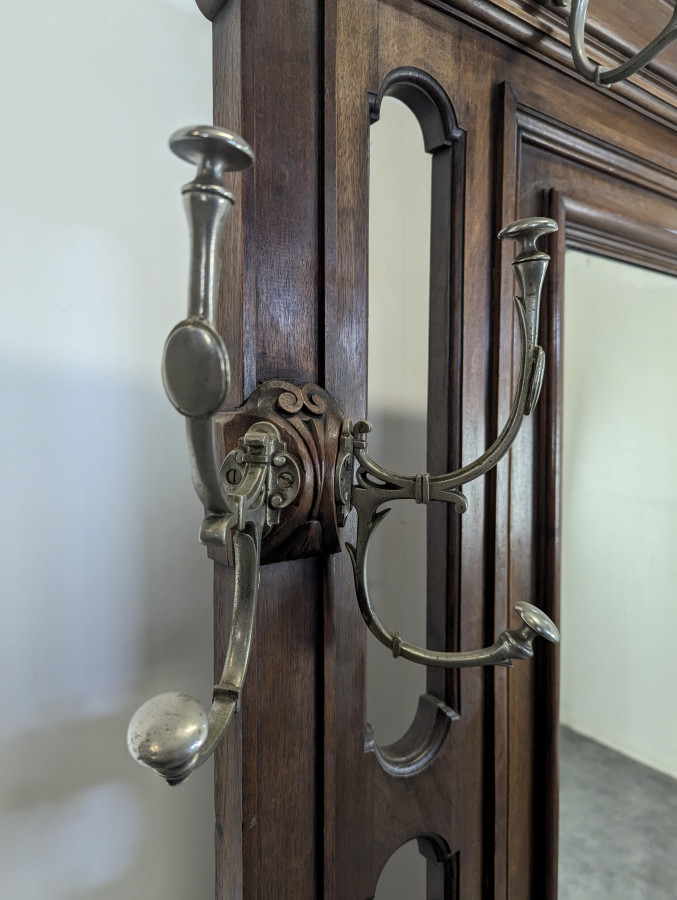 Vestiaire en Noyer fin XIXe