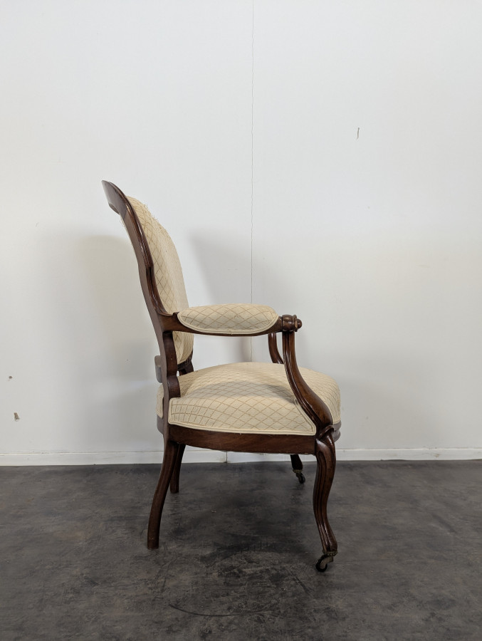 Fauteuil de style Louis XV en Acajou