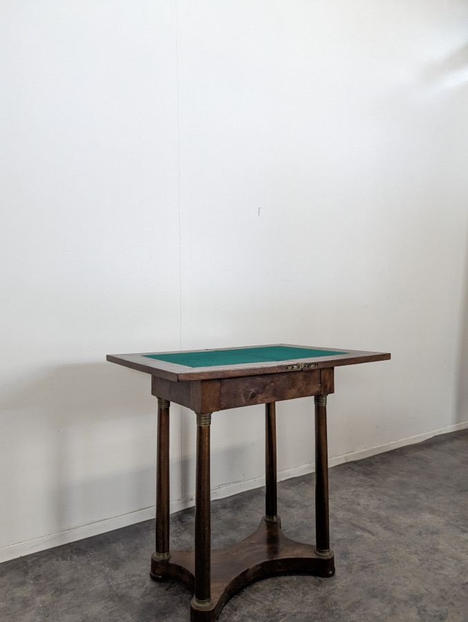 Table à jeu de style Empire en Acajou