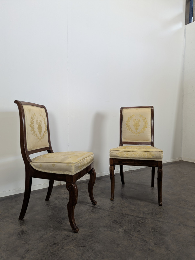 Paire de chaises d'époque Restauration pieds en jarret