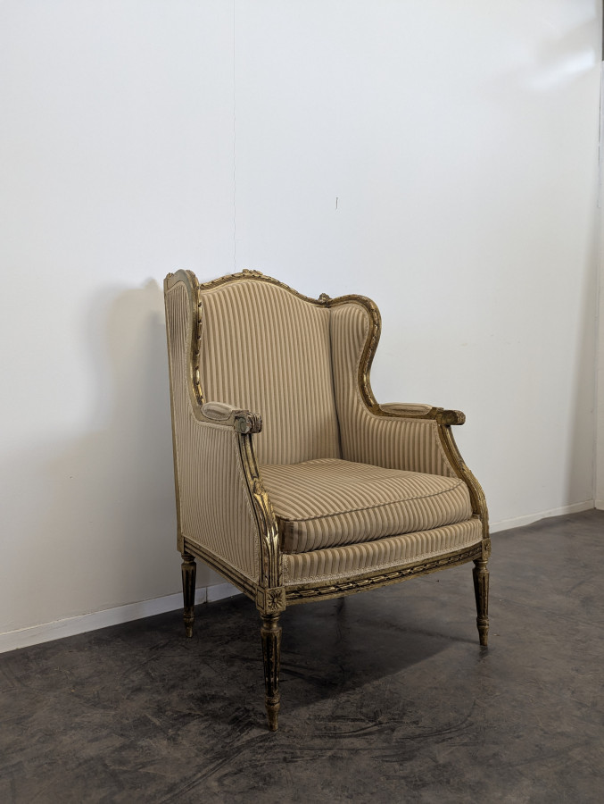 Salon en bois doré de style Louis XVI