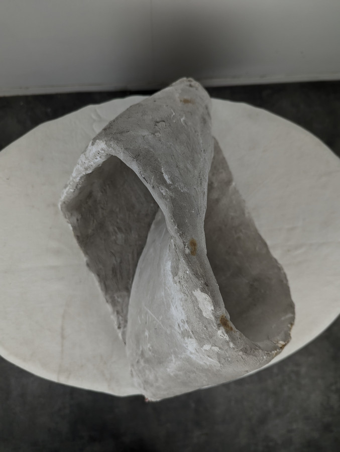 Noeud de Meobius en plâtre