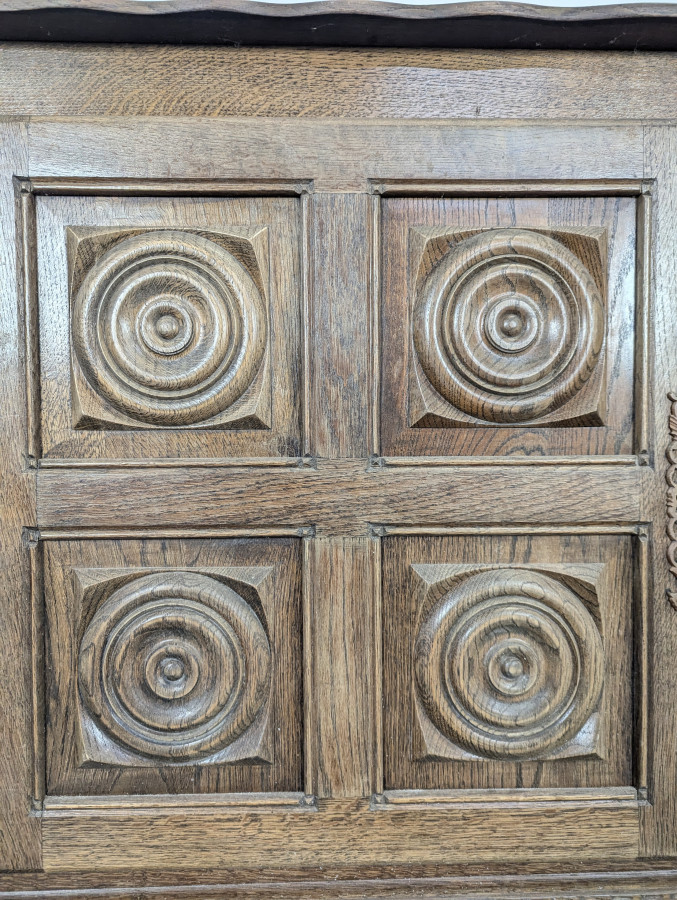 Buffet brutaliste en chêne DLG Dudouyt