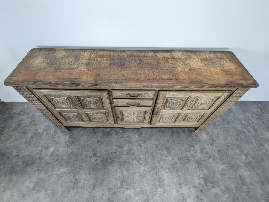 Buffet brutaliste en chêne DLG Dudouyt
