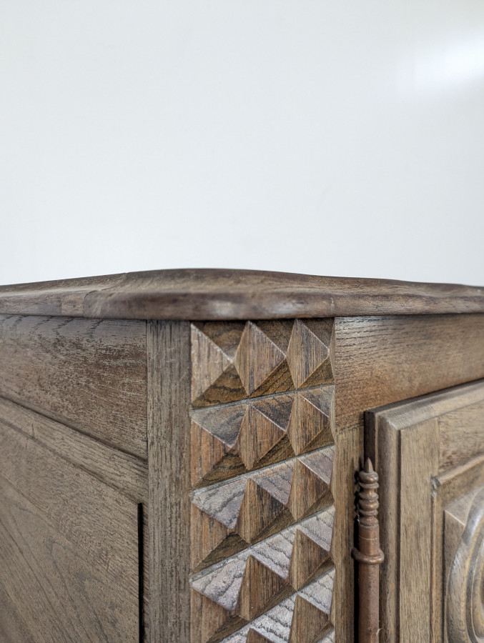 Buffet brutaliste en chêne DLG Dudouyt