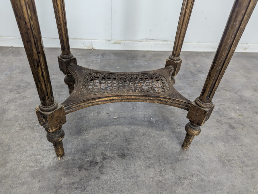 Sellette en bois doré de style Louis XVI