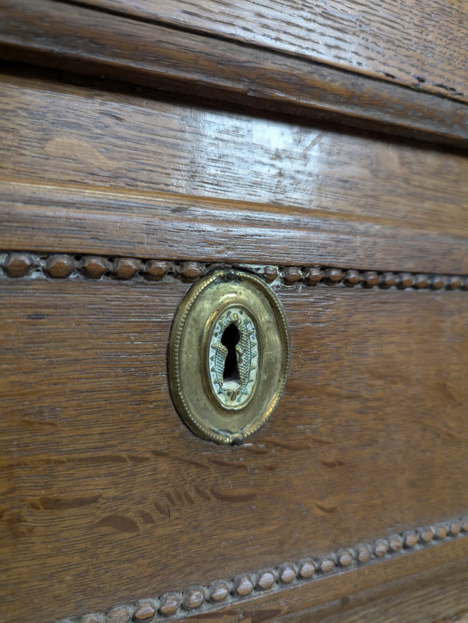 Commode bonnetière cauchoise en chêne