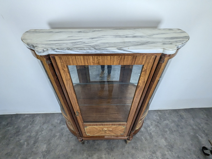 Vitrine Argentier en marqueterie de bois de rose