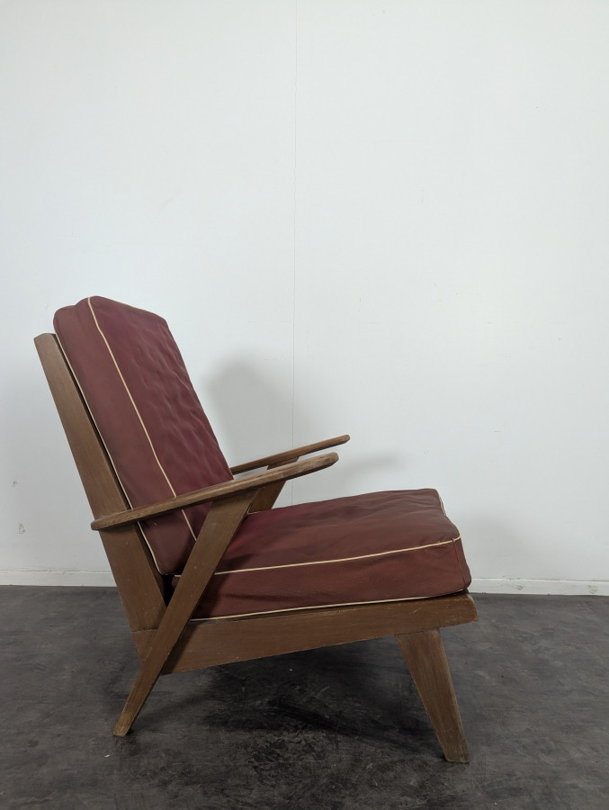 Fauteuil vintage époque Reconstruction pieds Compas