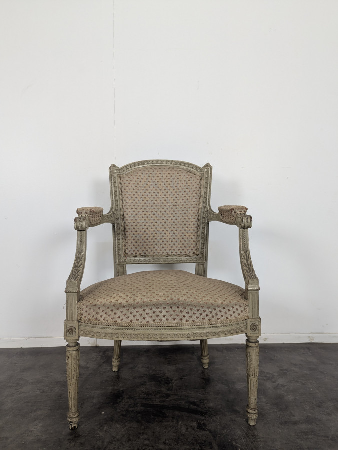 Paire de fauteuil de style Louis XVI réchampis