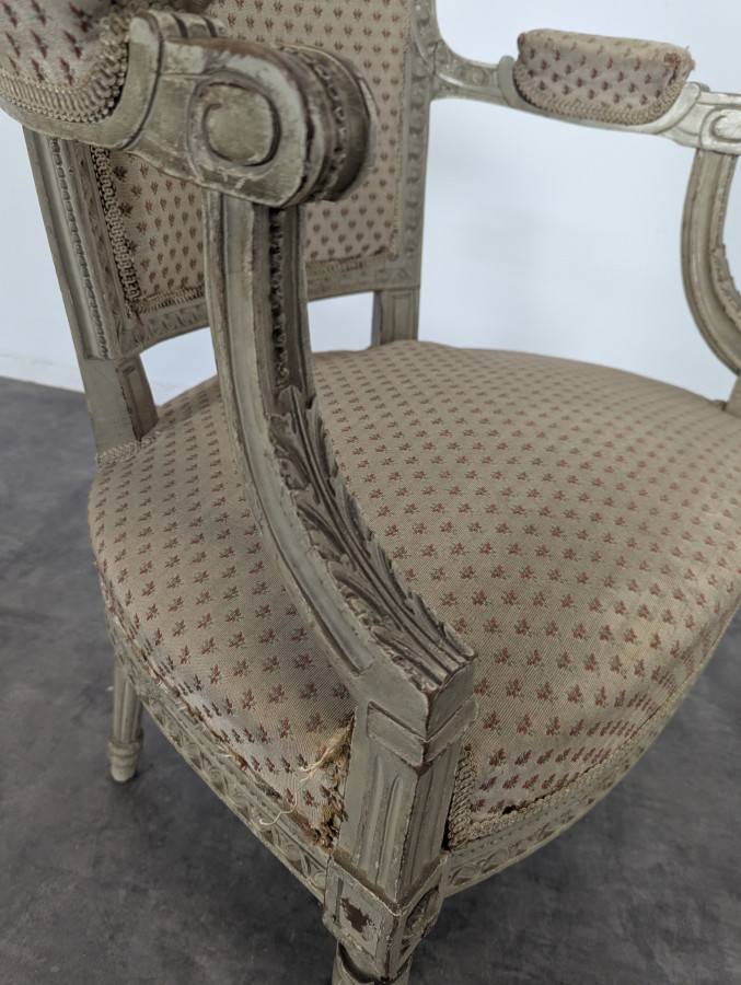 Paire de fauteuil de style Louis XVI réchampis