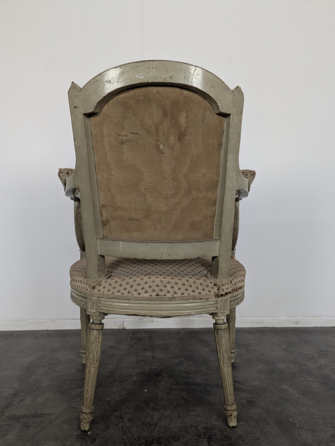 Paire de fauteuil de style Louis XVI réchampis