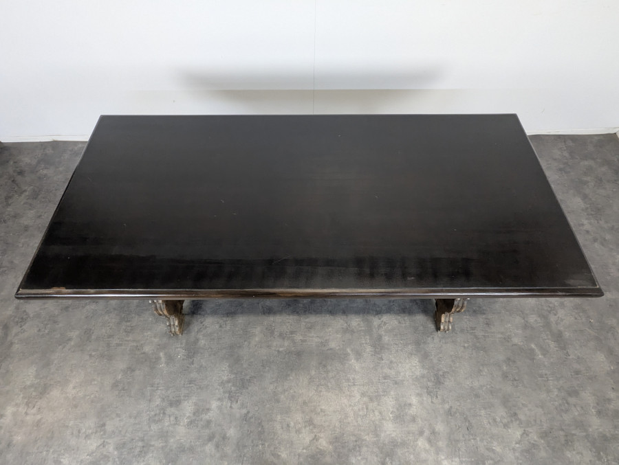 Table de style Espagnole entretoise en fer forgé