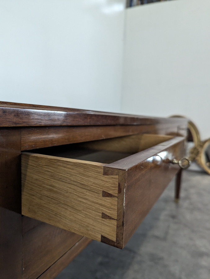 Bureau de ministre en Acajou provenant du Sénat Français