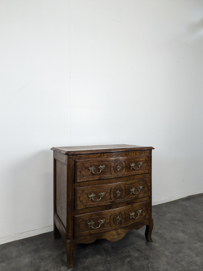 Commode en chêne de style Louis XV néo rustique