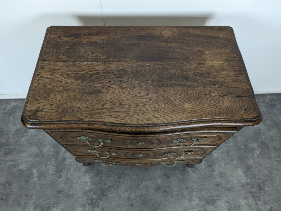 Commode en chêne de style Louis XV néo rustique