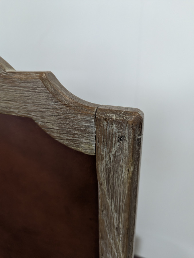 Série de 6 chaises de style Renaissance Espagnol en chêne cérusé