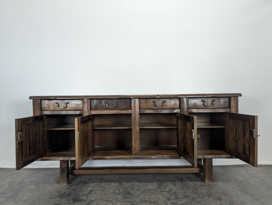 Enfilade brutaliste de Aranjou