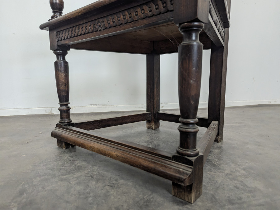 Paire de fauteuil Caquetoires de style Renaissance en chêne
