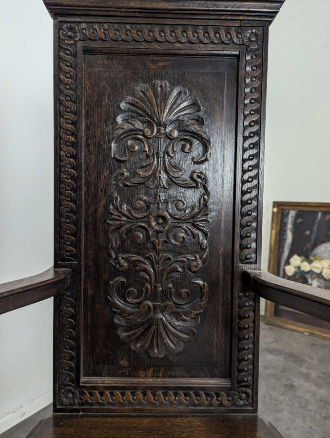 Paire de fauteuil Caquetoires de style Renaissance en chêne