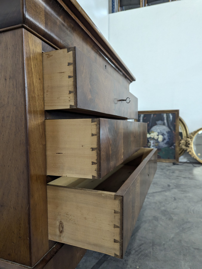 Commode d'époque Louis Phillipe en Acajou Flammé