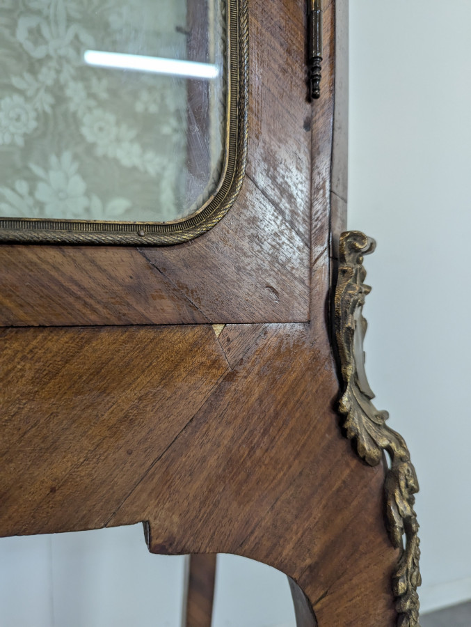 Vitrine de style Transition en Marqueterie de bois de rose