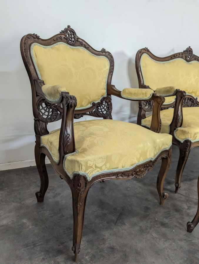 Salon en Noyer époque Napoléon III