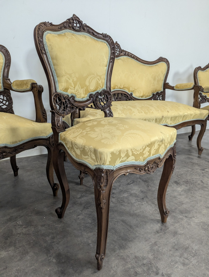 Salon en Noyer époque Napoléon III