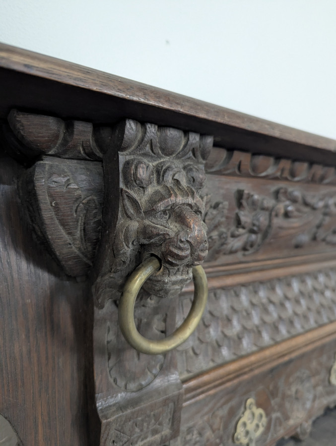 Etagère murale de style Renaissance en chêne fin XIXème