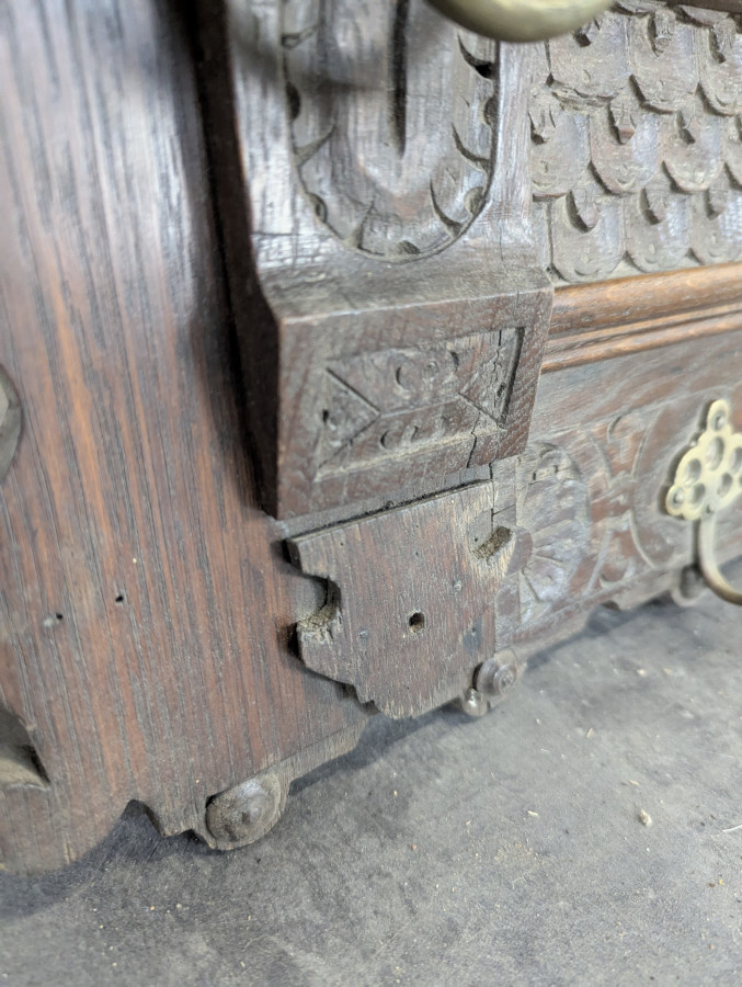 Etagère murale de style Renaissance en chêne fin XIXème