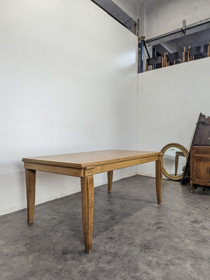 Table à manger de style Art Déco en chêne