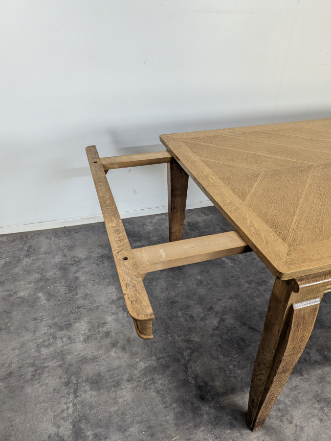 Table à manger de style Art Déco en chêne