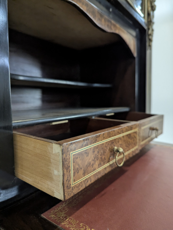 Secrétaire de dame époque Napoléon III en bois noirci laqué
