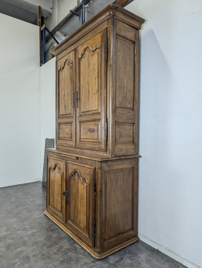 Buffet d'office sur plinthes en chêne