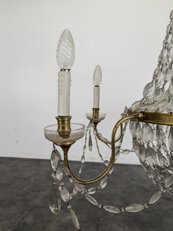 Lustre mongolfière à pampilles et monture en bronze