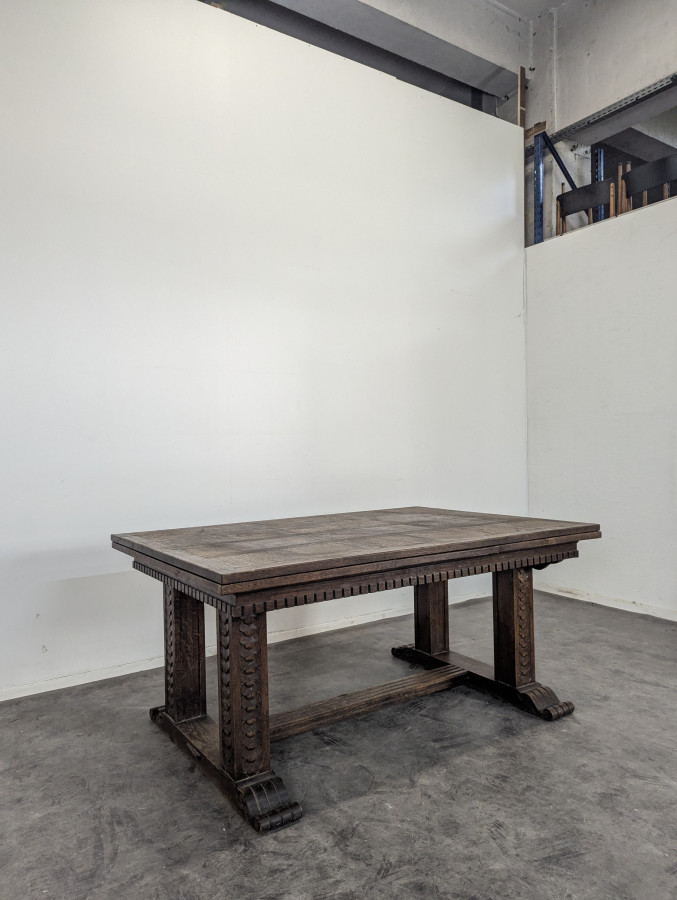 Table de style Renaissance en chêne