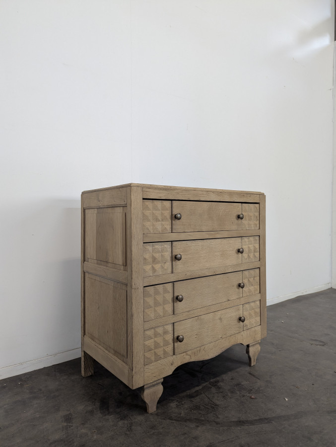 Commode brutaliste avec pointes de diamants décapée