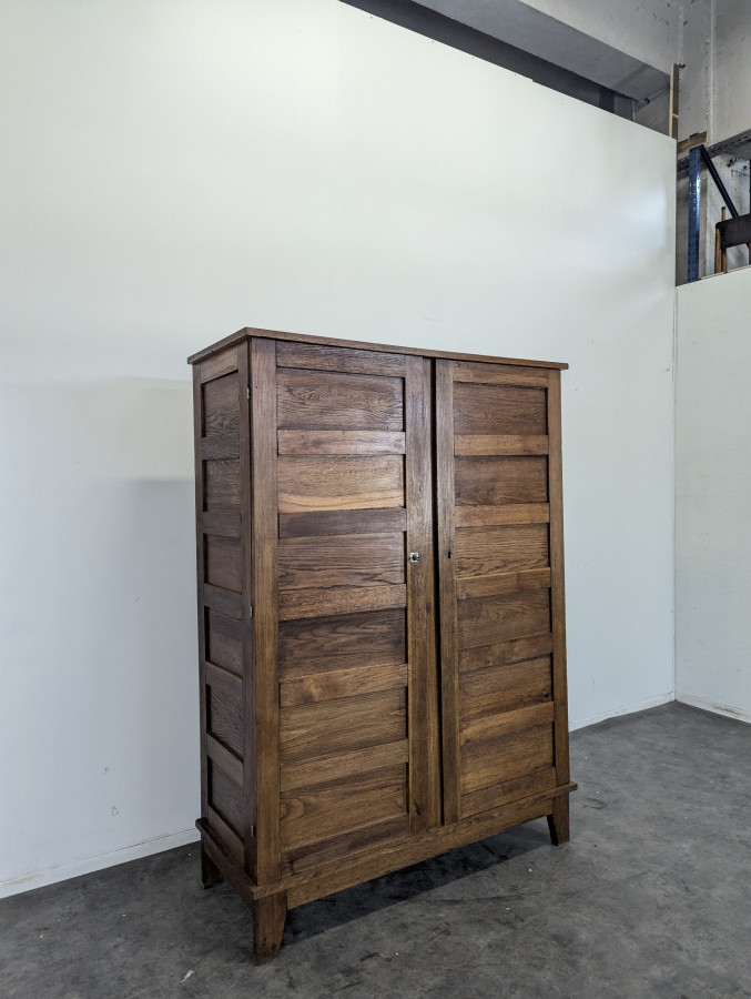Armoire époque Reconstruction de René Gabriel