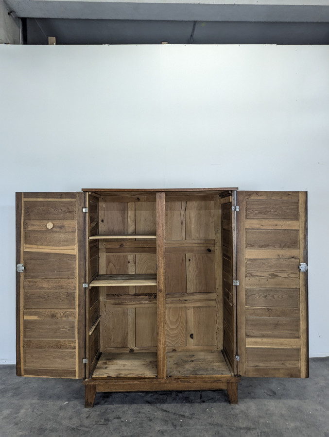 Armoire époque Reconstruction de René Gabriel