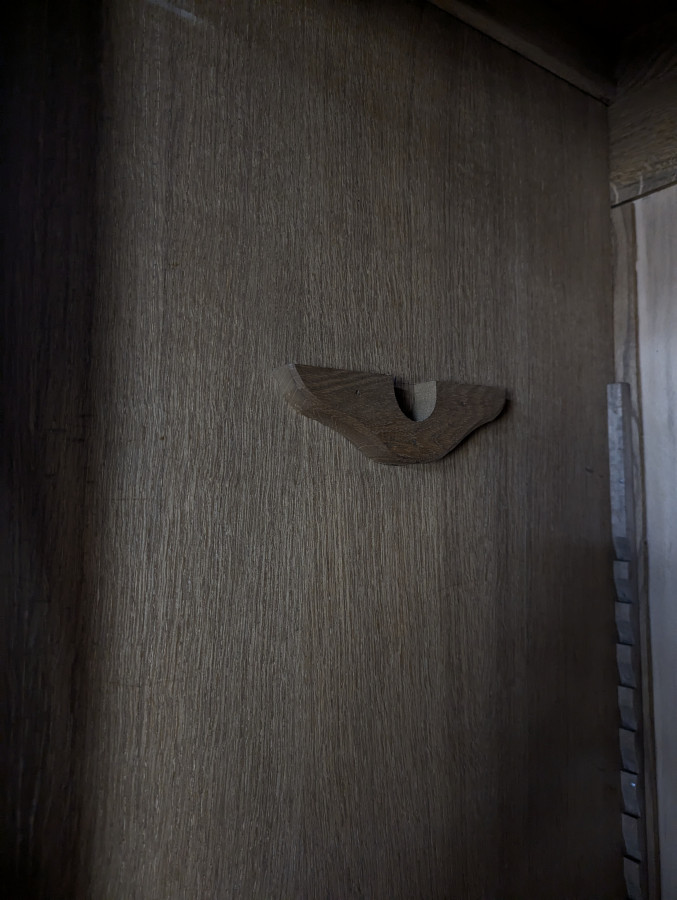 Armoire en chêne massif Néo-Rustique